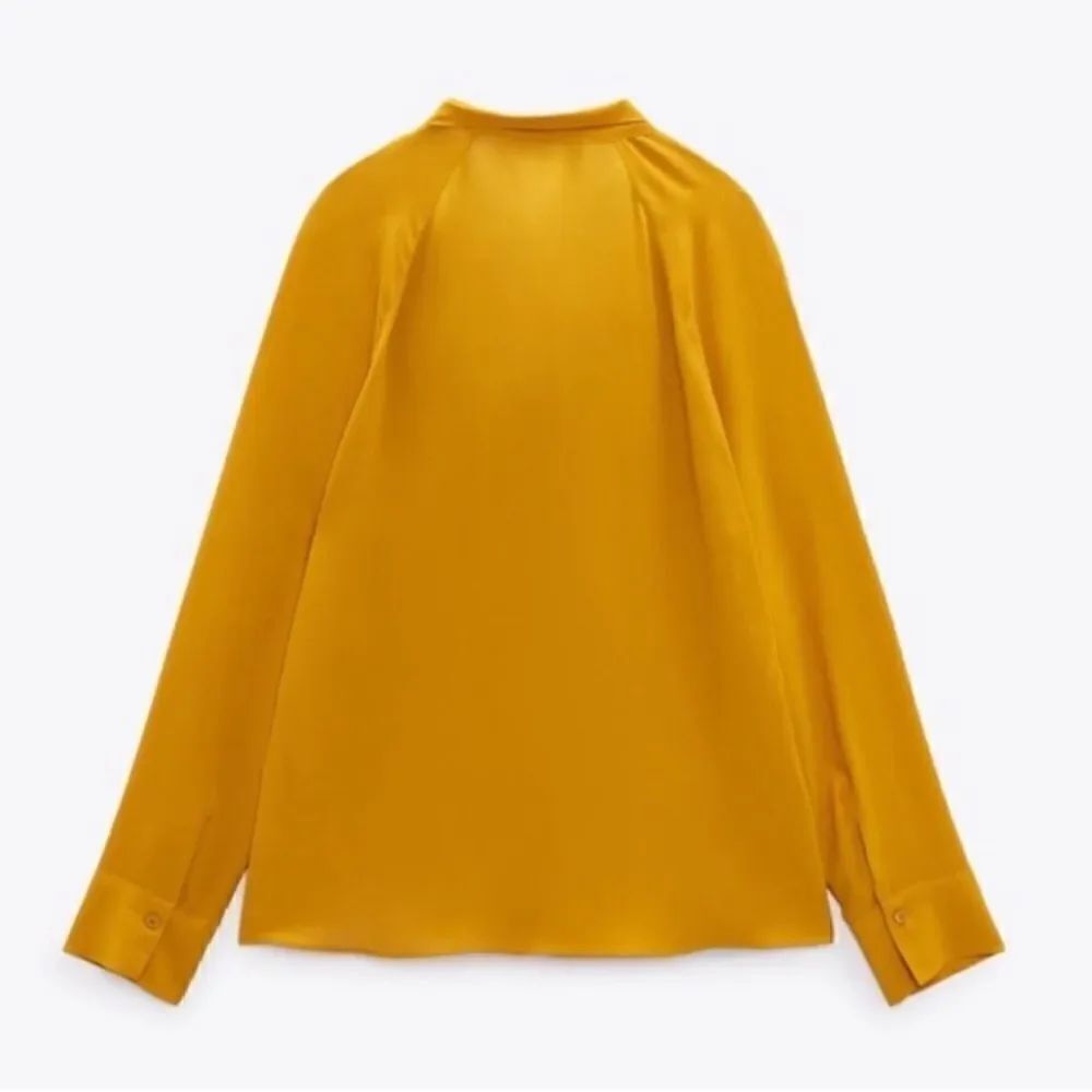 Zara Flowy Yellow Top/Blouse with
Bow(Size Large) - Picture 2 of 6